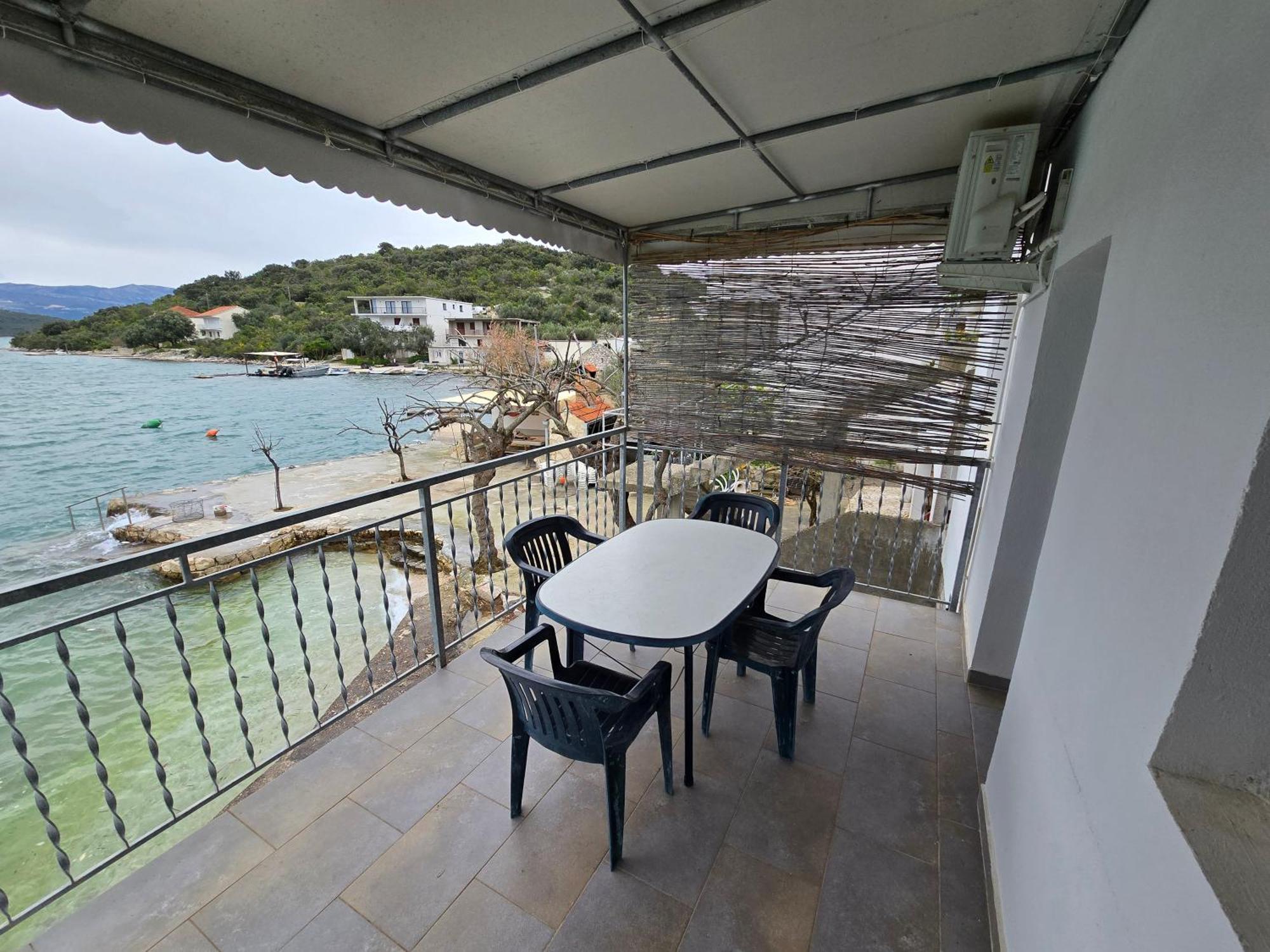 Apartments Marinko Janjina Екстериор снимка